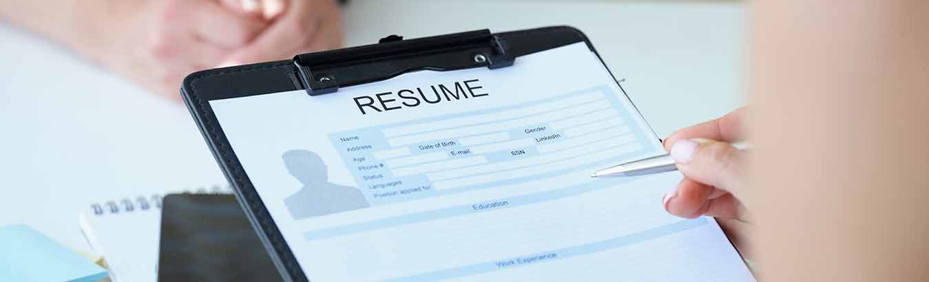 Despite pink slips, job prospects not all that bad: Experts